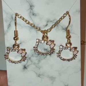 Hello Kitty earring and necklace set